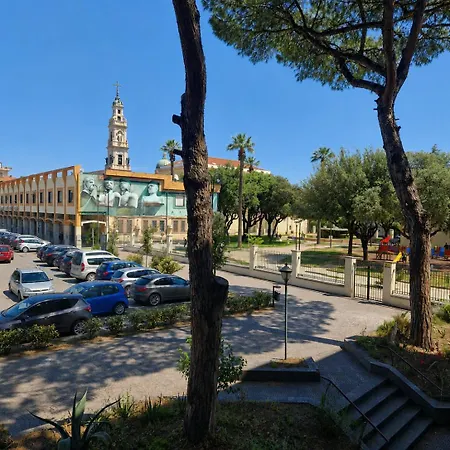 In Piazza Pompei